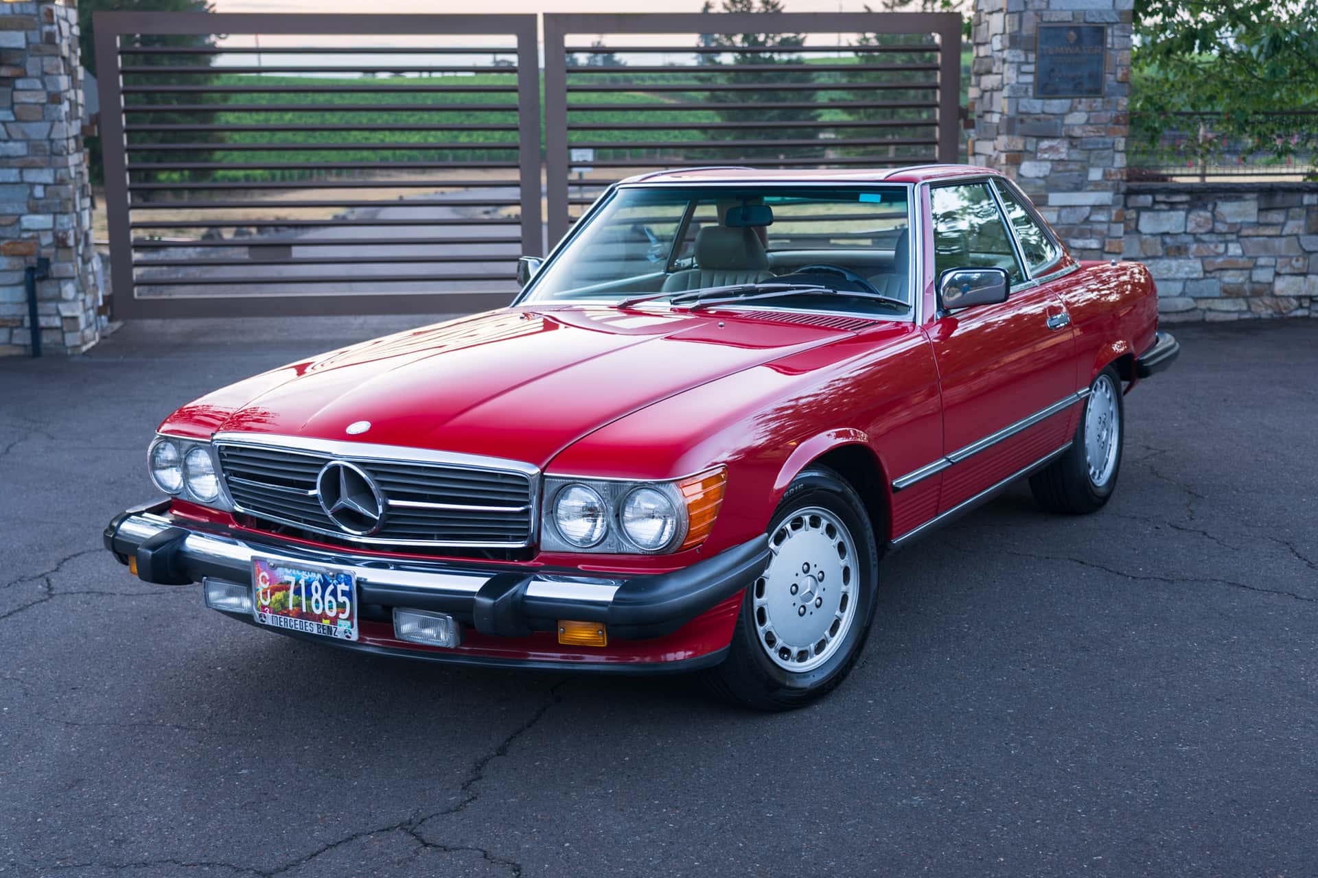 1988 Mercedes-Benz 560SL sold for $17,500
