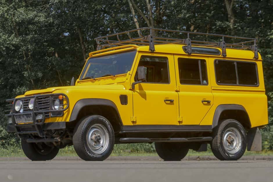 1993 Land Rover 110 / Defender 110 (Euro Spec) sold for $24,000
