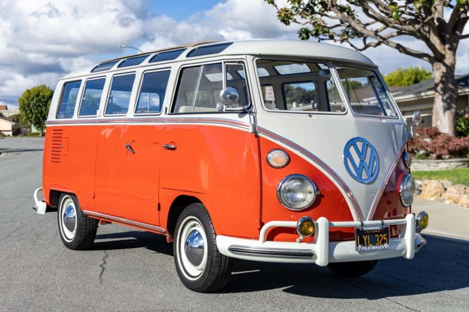 1964 Volkswagen Split-Window Bus sold for $60,000