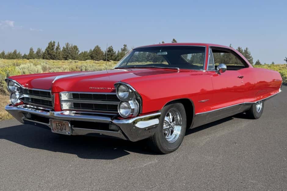 1965 Pontiac Bonneville sold for $28,000