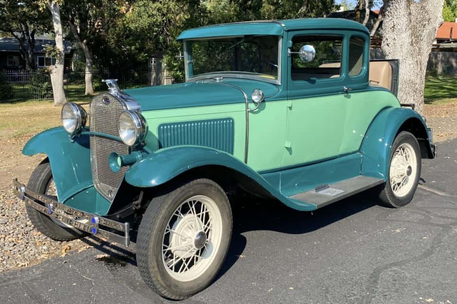 1930 Ford  sold for $9,750