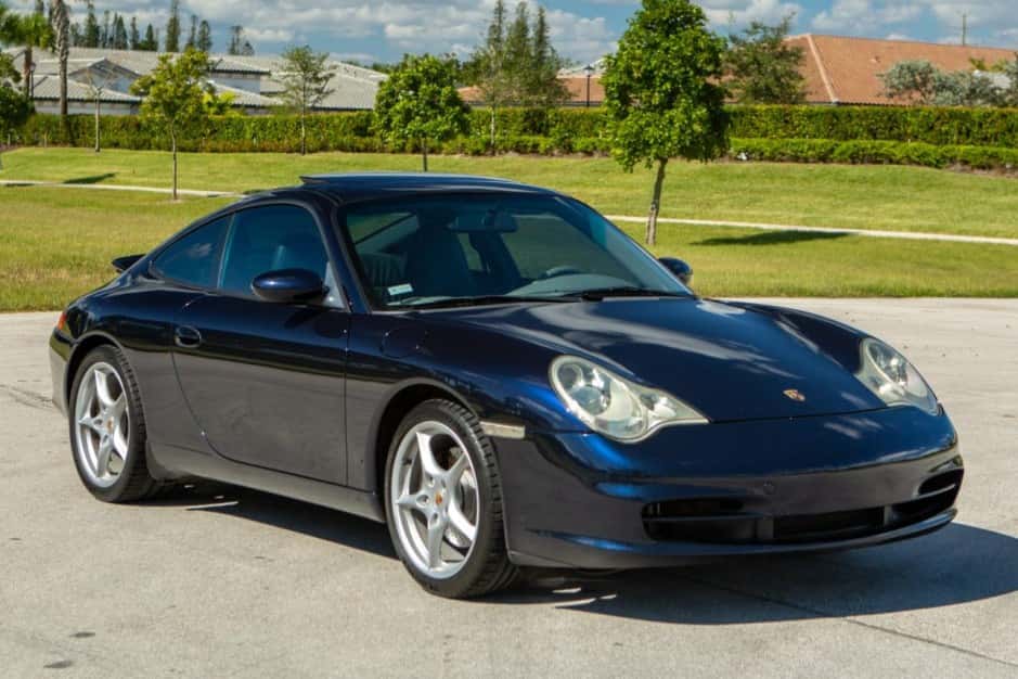 2003 Porsche 996 911 Carrera sold for $19,250