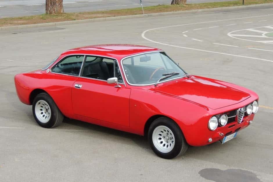 1973 Alfa Romeo 105/115 Series Coupe sold for €19,750