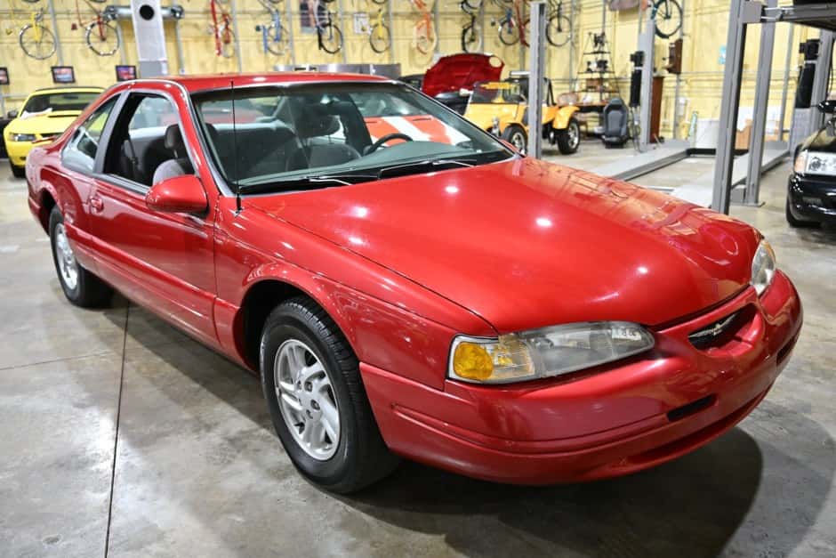1997 Ford Thunderbird (1989-1997) sold for $7,450