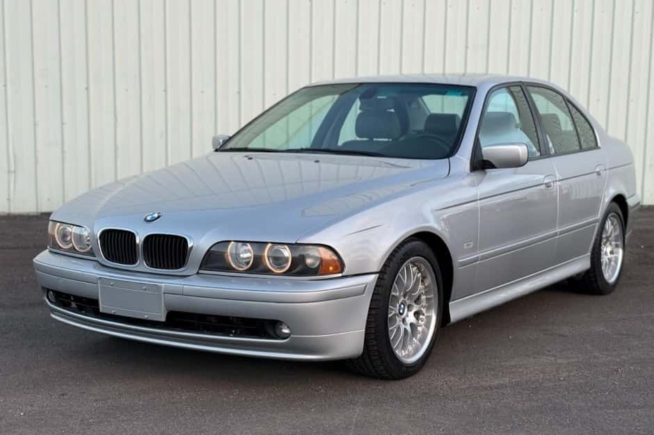 2001 BMW E39 5-Series sold for $8,477