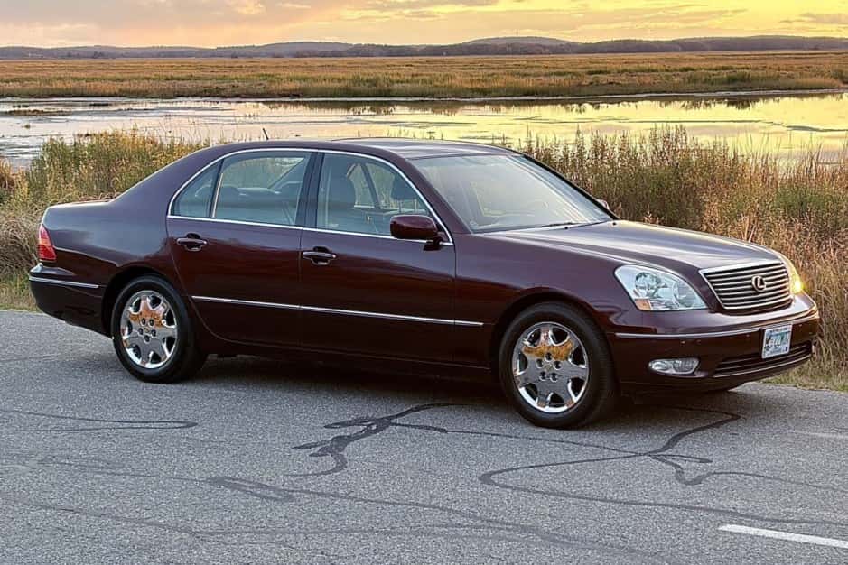 2003 Lexus LS Sedan sold for $15,000