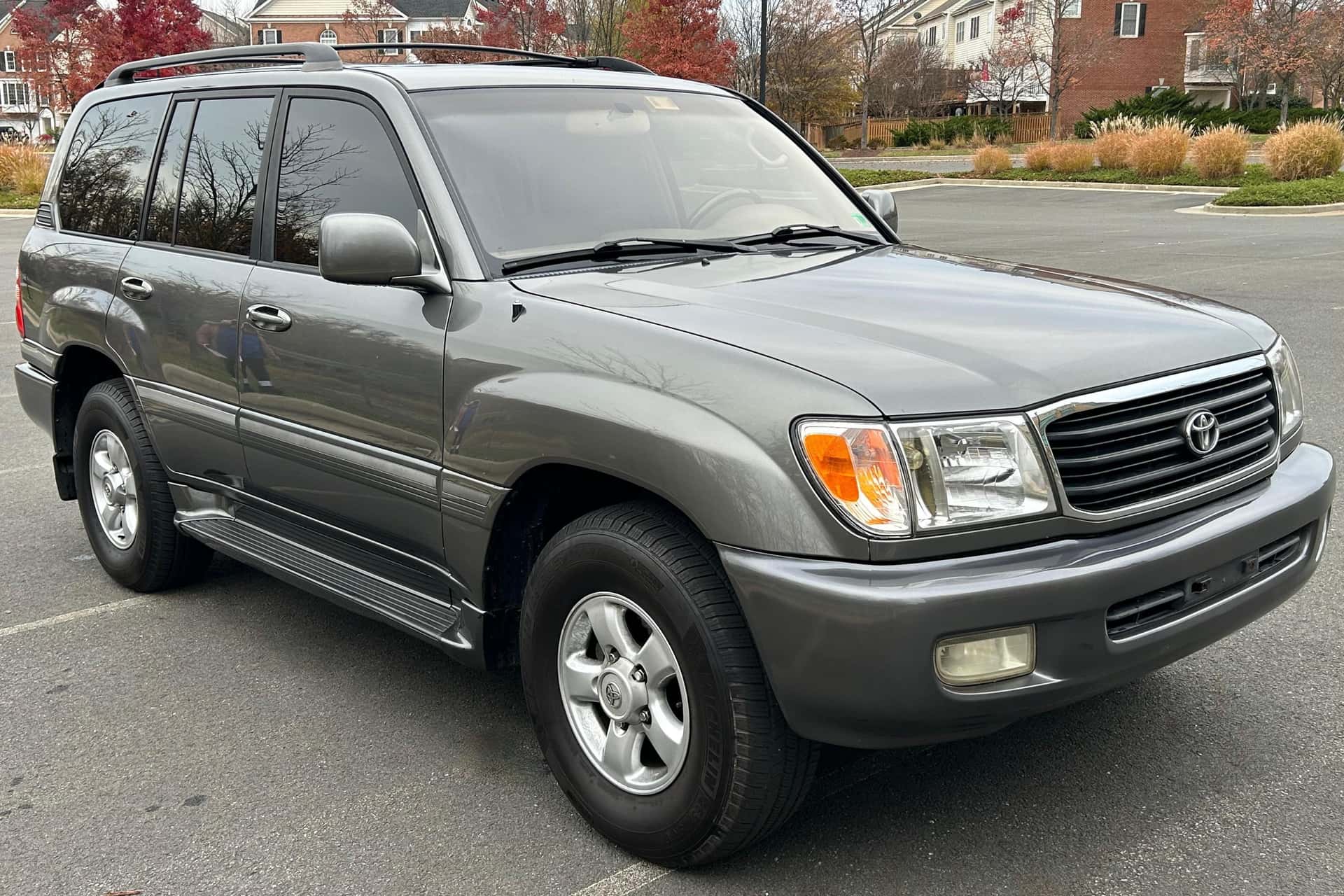 2002 Toyota Land Cruiser sold for $14,000