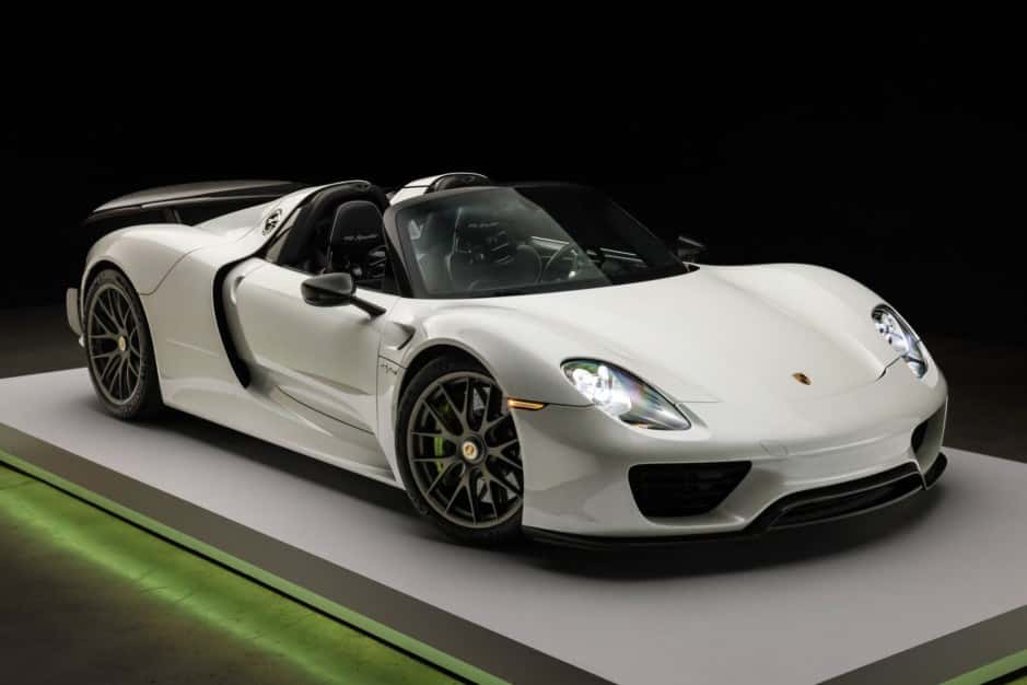 2015 Porsche 918 Spyder sold for $3,112,000