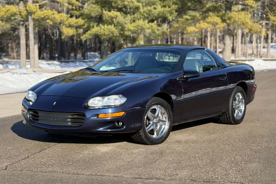 1998 Chevrolet Camaro (4th Generation – 1993-2002) sold for $16,300