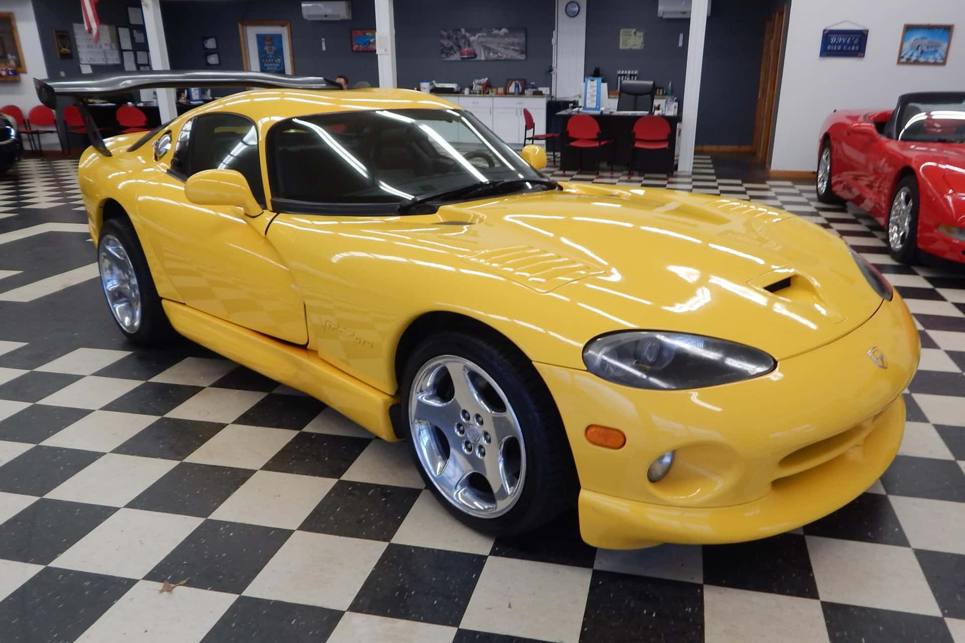 2001 Dodge Viper sold for $49,999