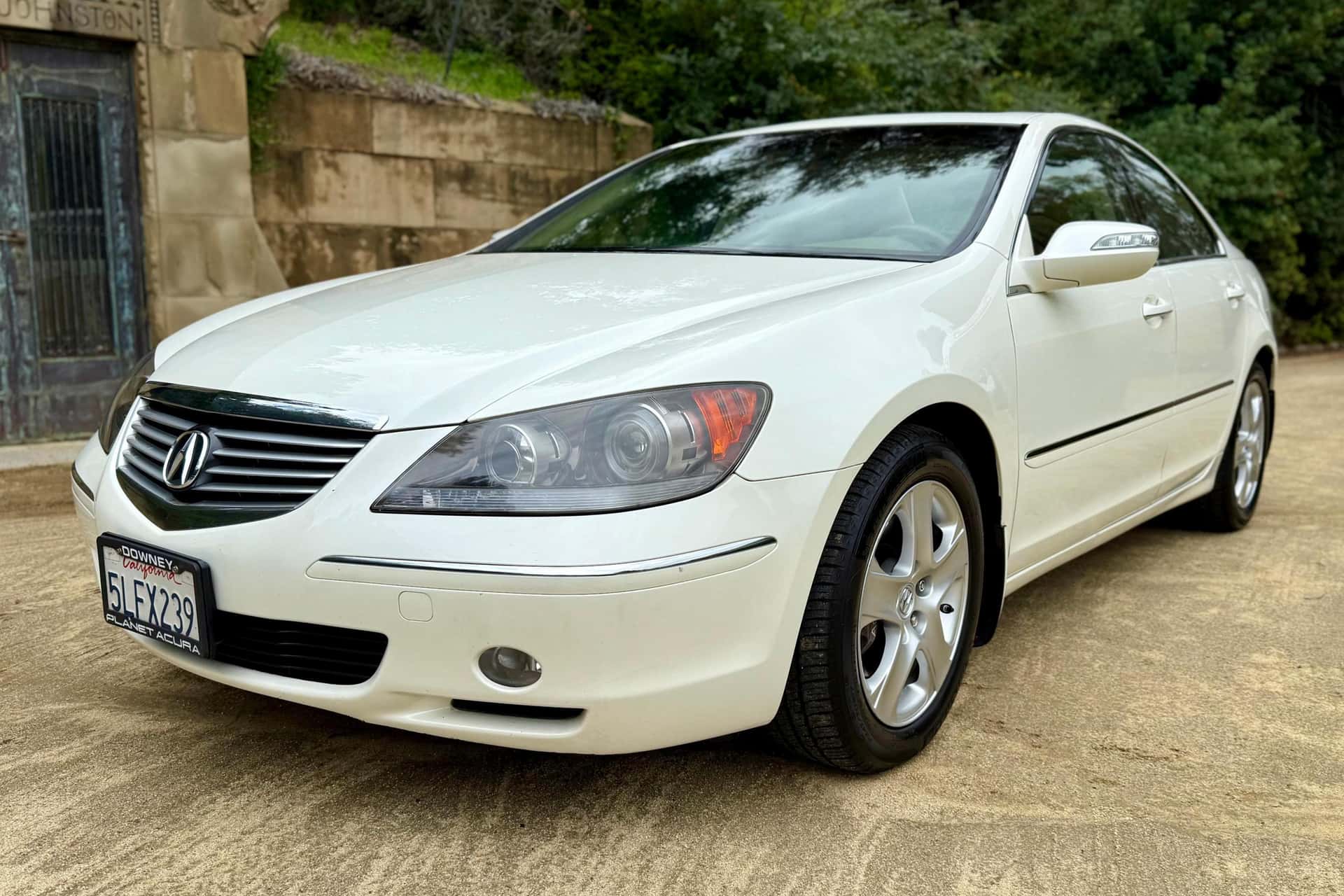 2005 Acura RL sold for $7,511