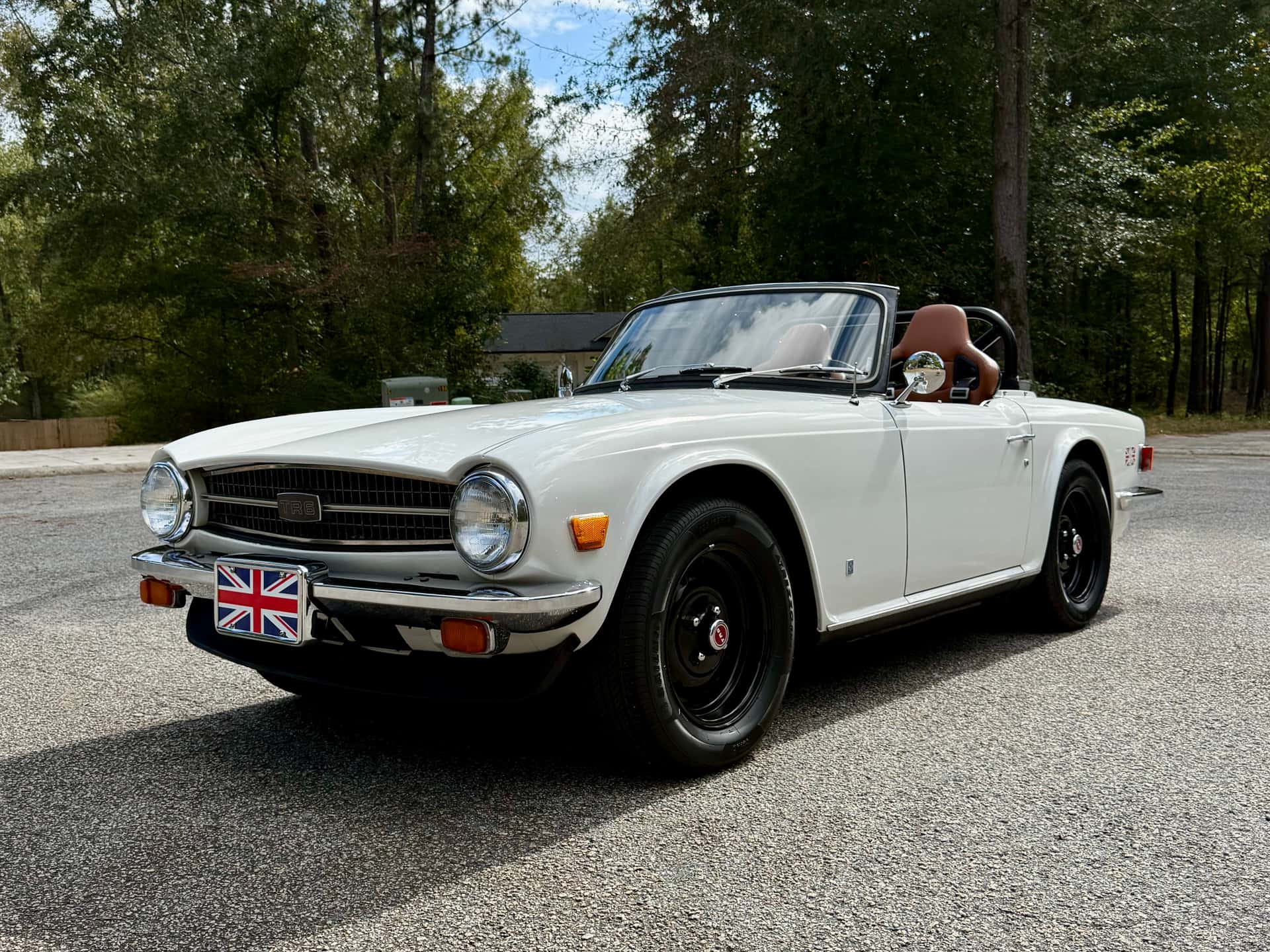1975 Triumph TR6 sold for $9,250