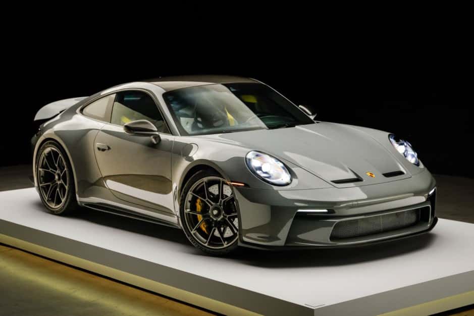 2022 Porsche 992 911 GT3 sold for $277,000