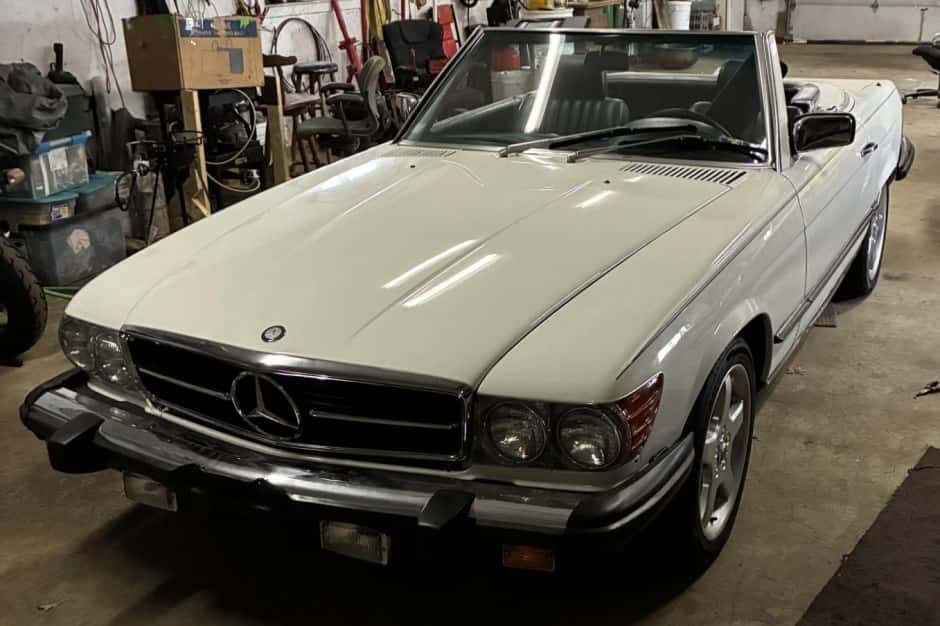 1985 Mercedes-Benz R107 SL sold for $8,900