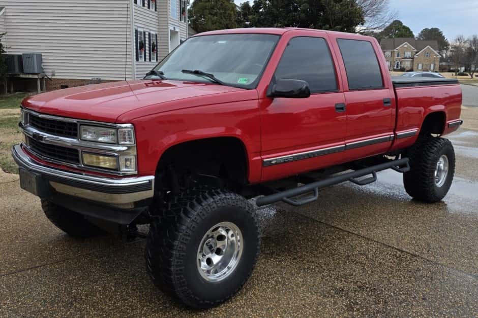 1999 Chevrolet C/K GMT400 (1988-2002) sold for $18,251