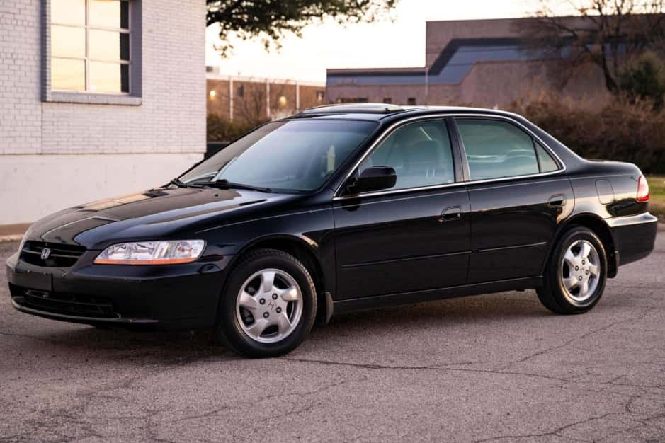 1999 Honda Accord sold for $9,350