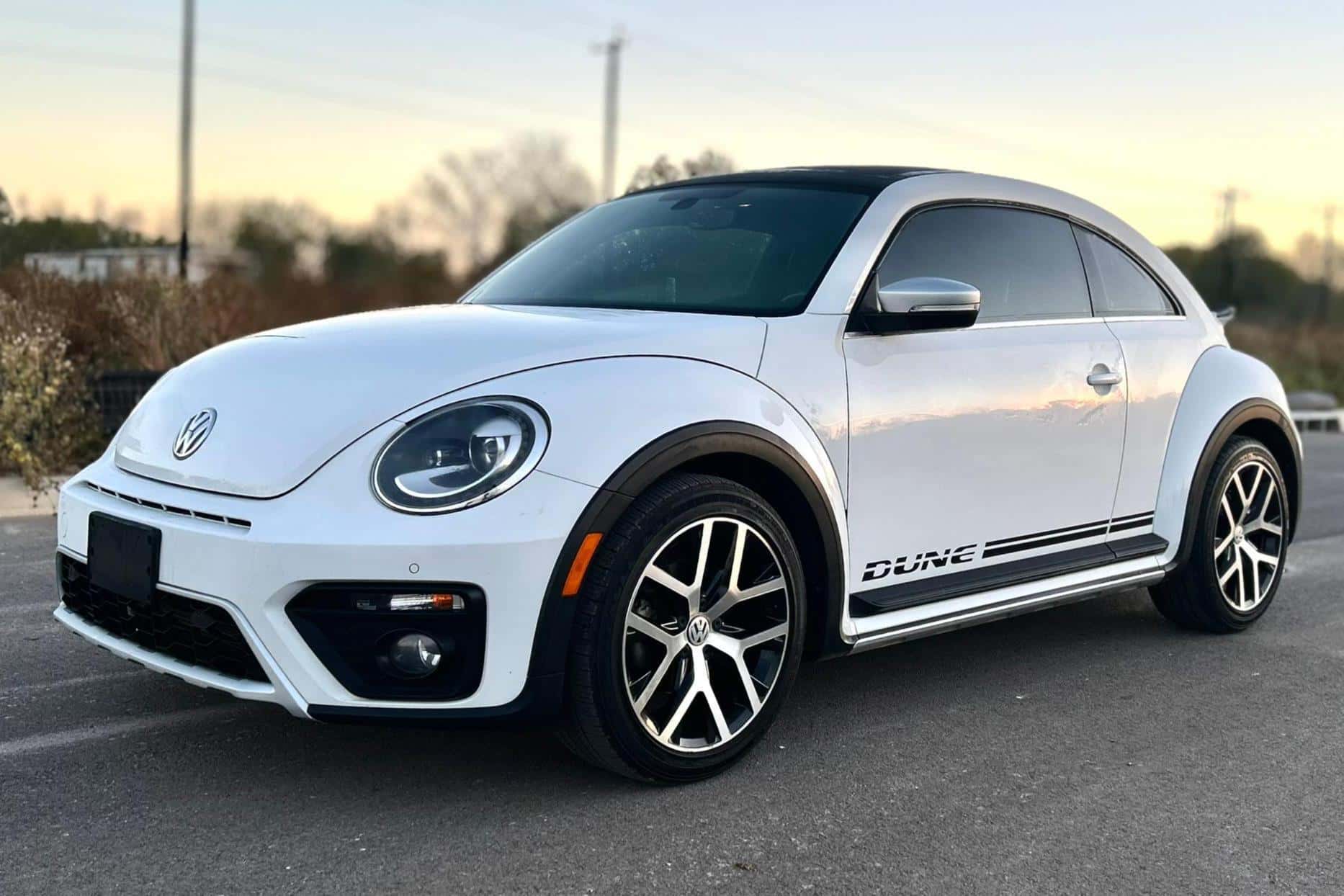 2018 Volkswagen Beetle sold for $13,301