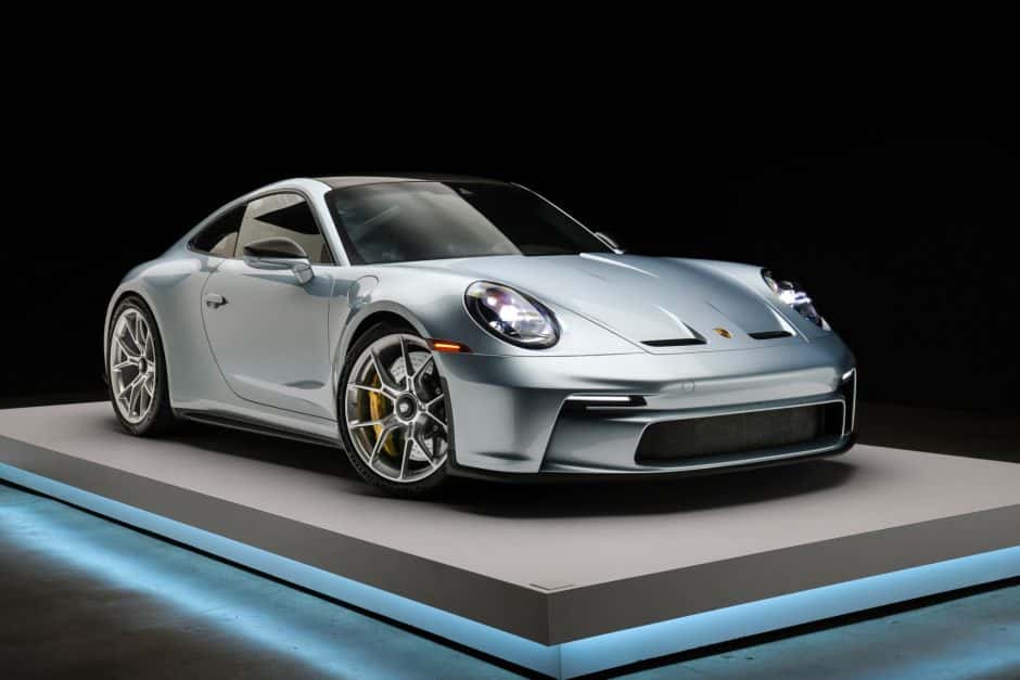 2022 Porsche 992 911 GT3 sold for $307,510
