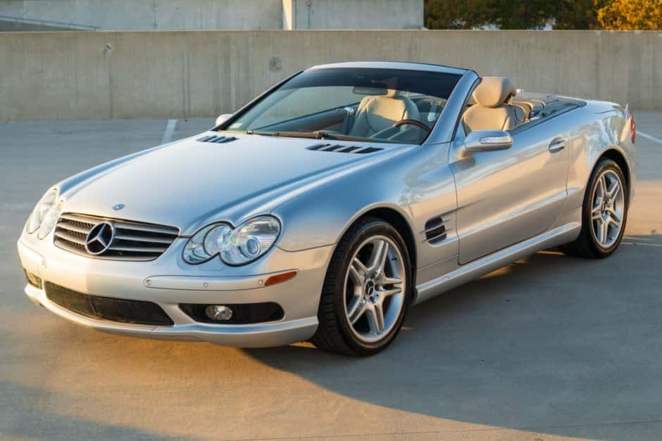 2006 Mercedes-Benz R230 SL sold for $12,800