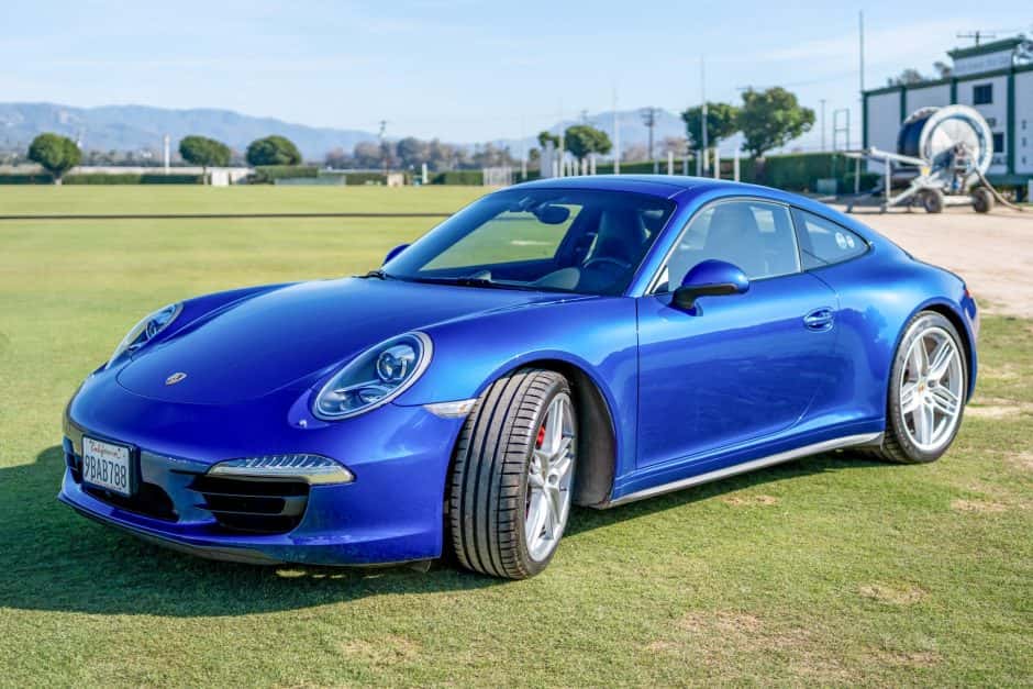 2013 Porsche 991 911 Carrera 4S sold for $95,000