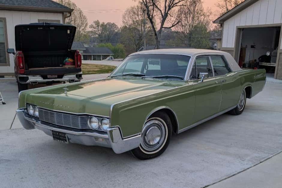 1967 Lincoln Continental (1961-1969) sold for $18,000