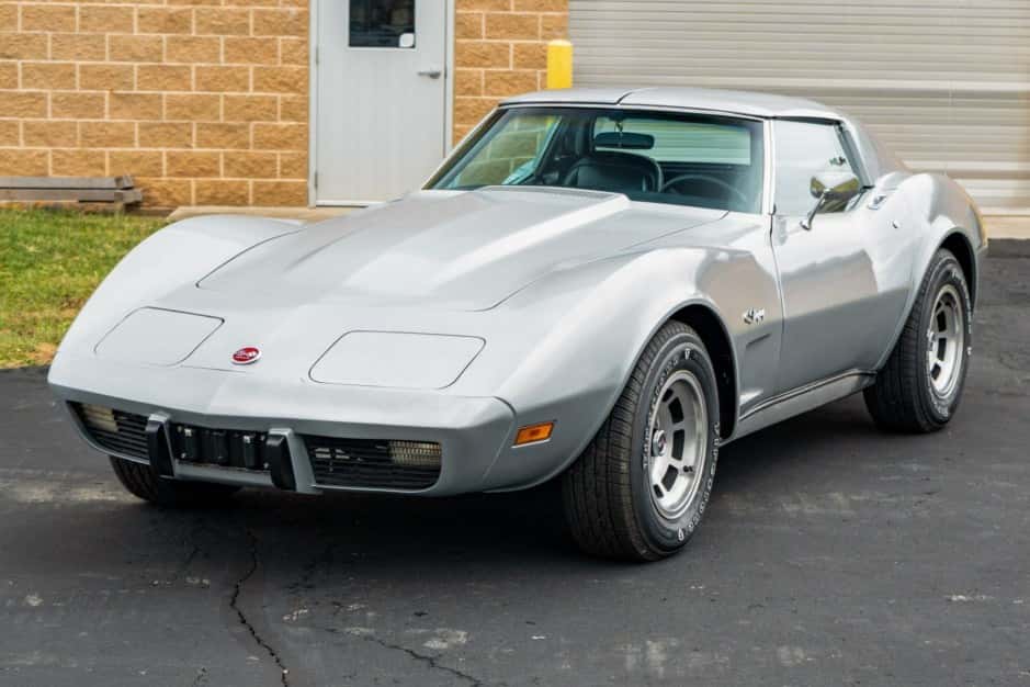 1976 Chevrolet Corvette C3 Coupe (1973-1982) sold for $10,950