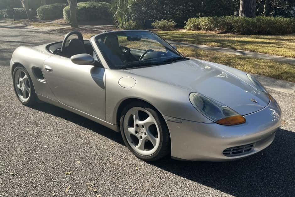 1997 Porsche 986 Boxster sold for $10,200