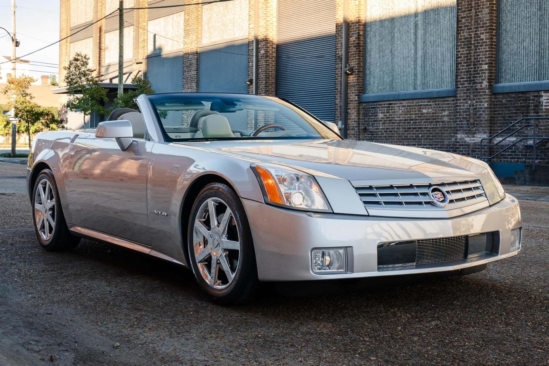 2004 Cadillac XLR sold for $26,500
