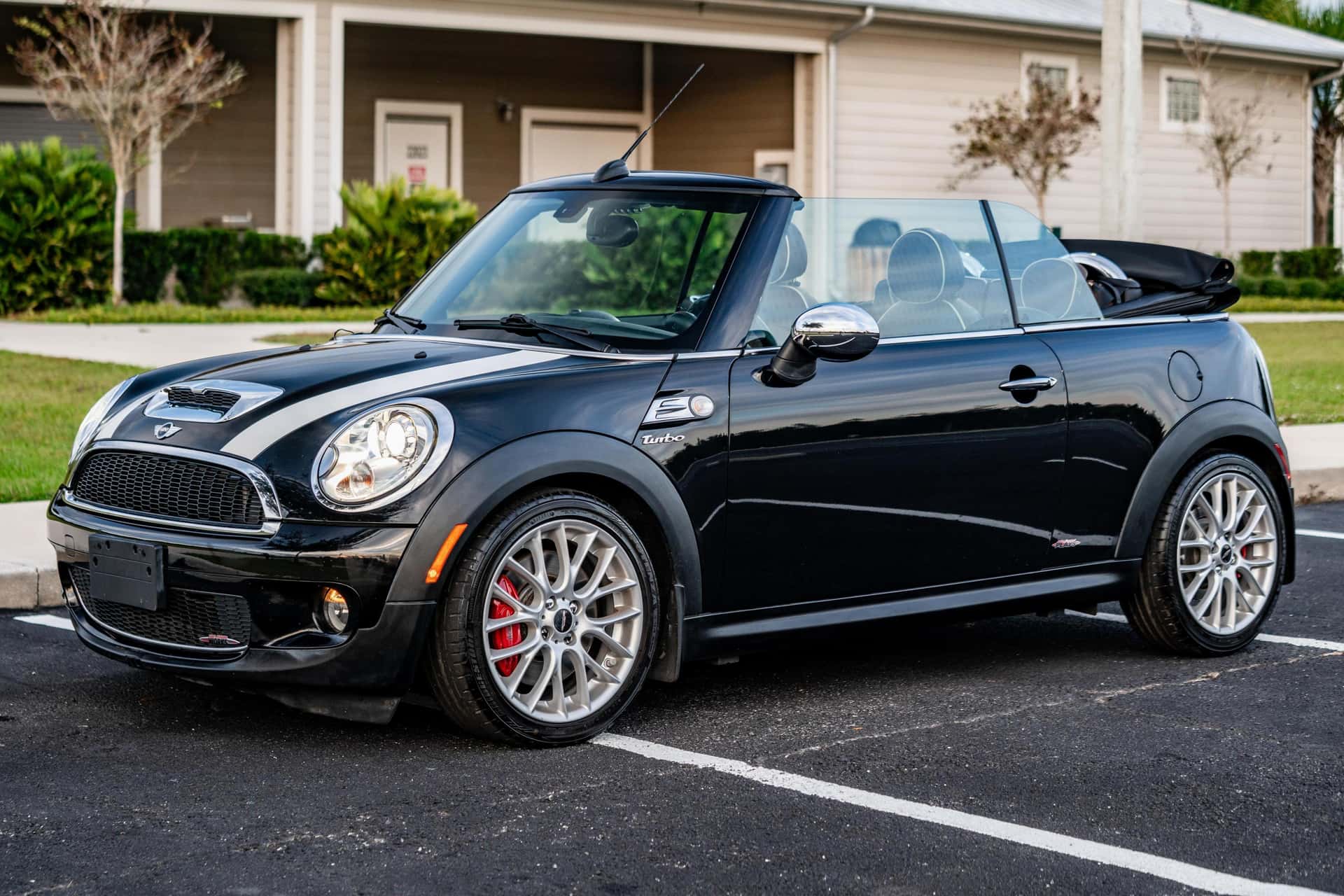 2009 MINI Cooper sold for $9,500