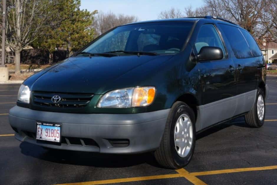 2003 Toyota  sold for $7,100