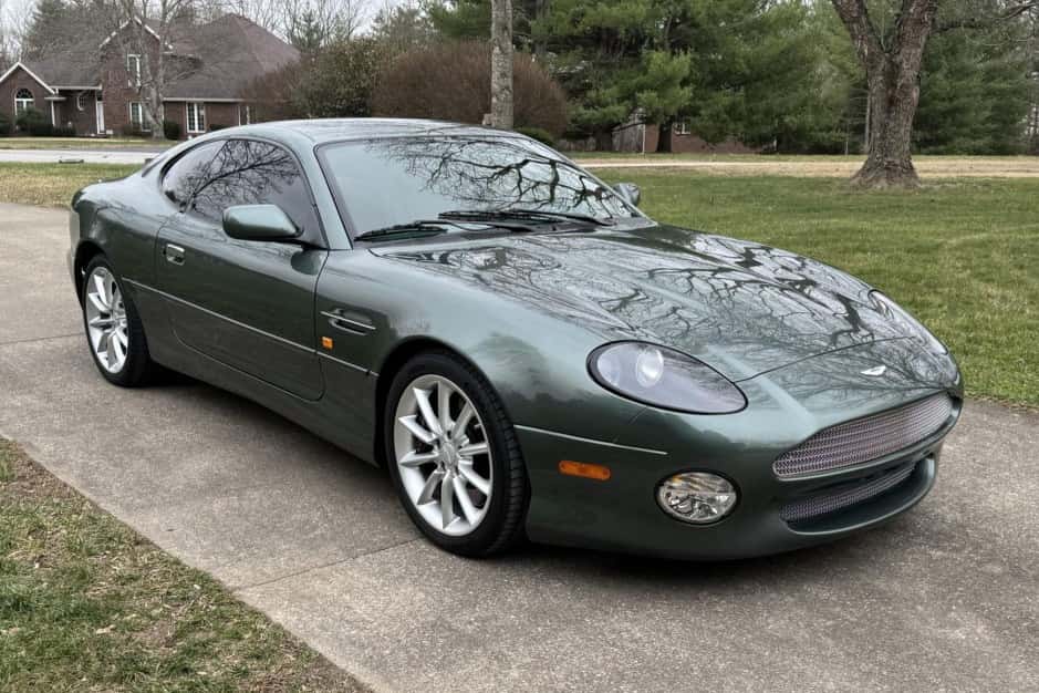 2000 Aston Martin DB7 sold for $38,750