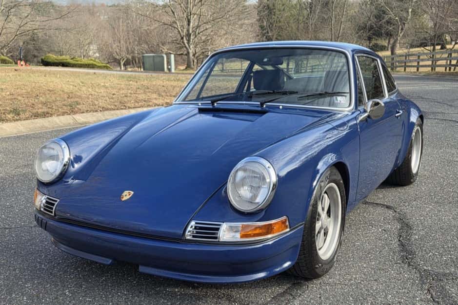 1971 Porsche LWB 911T (1969-1973) sold for $132,000