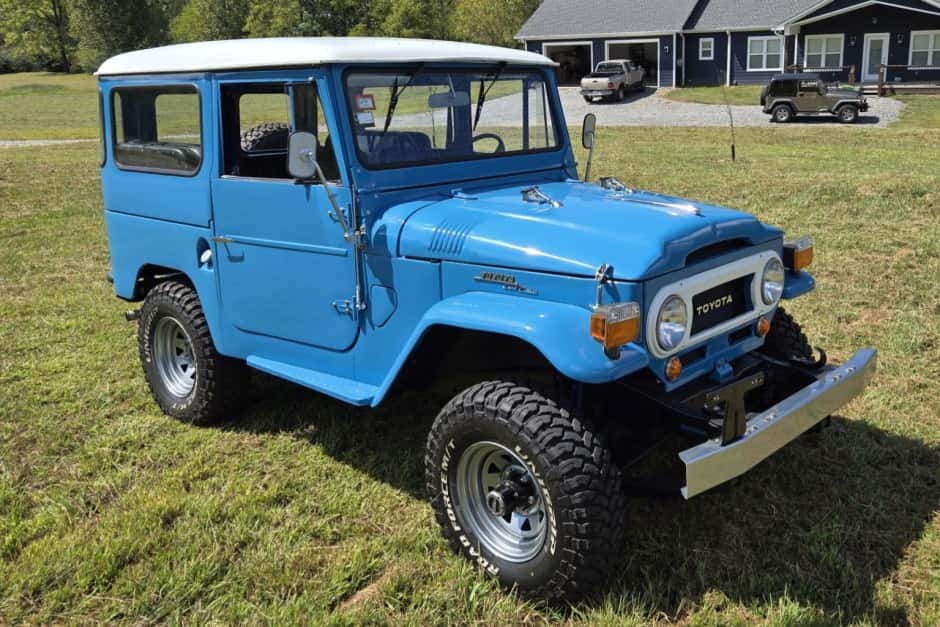 1975 Toyota Land Cruiser FJ40 sold for $25,000