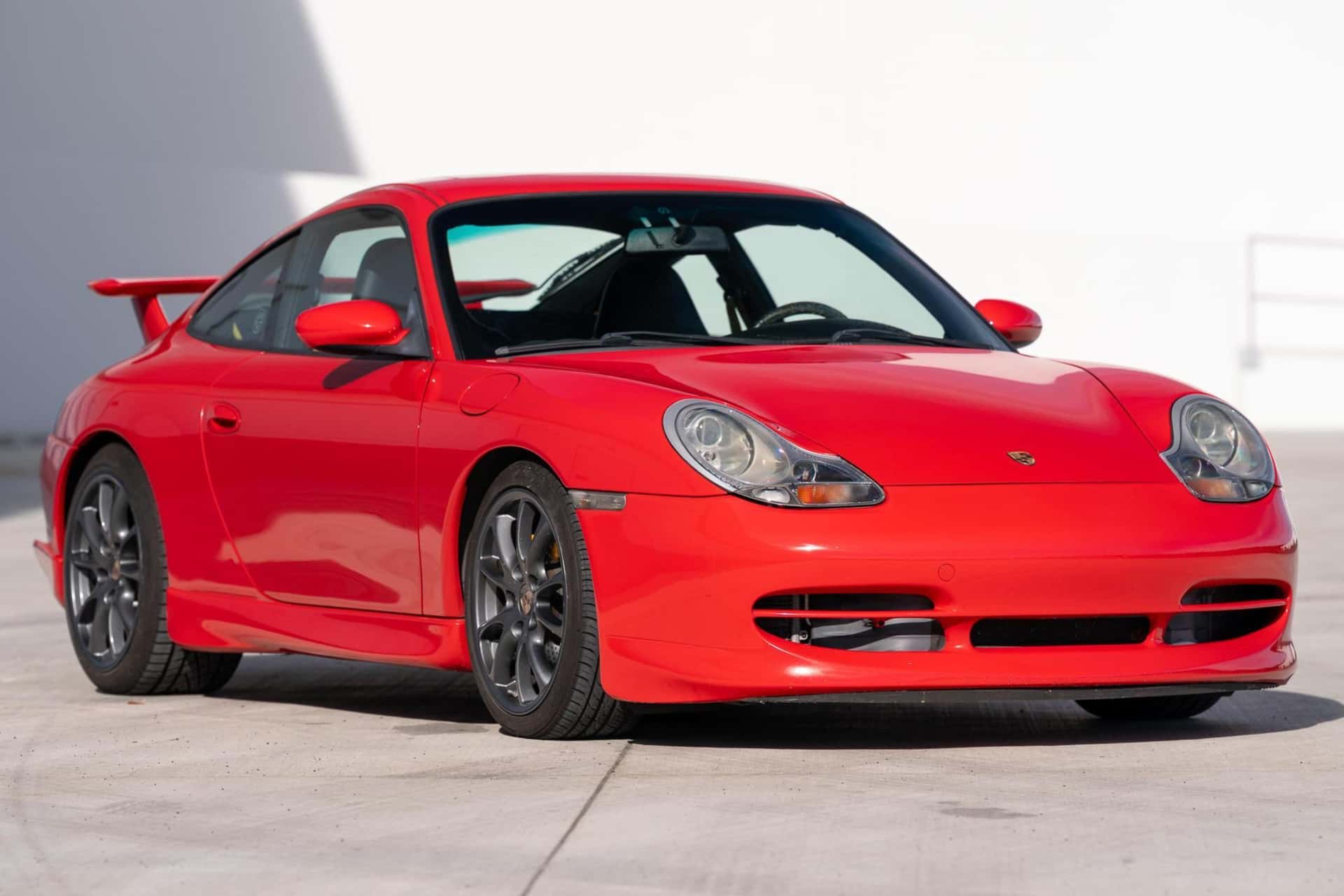 1999 Porsche 996 911 sold for $28,500