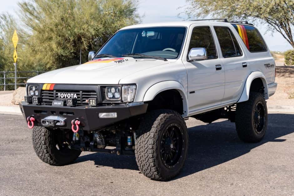 1990 Toyota 4Runner (N120) sold for $15,400