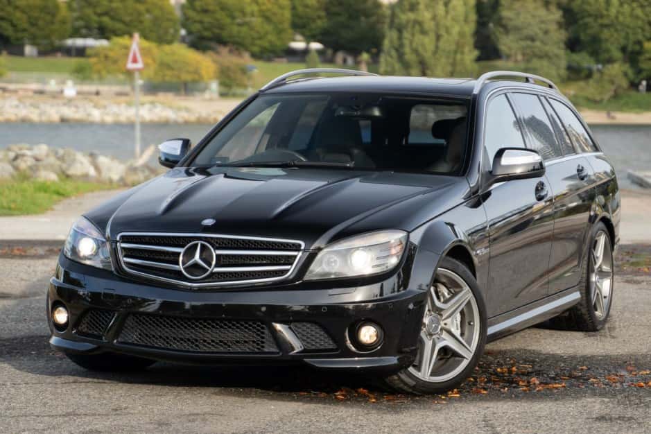 2009 Mercedes-Benz W204 C63 AMG sold for $16,350