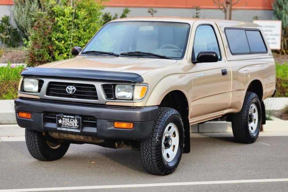 1996 Toyota Tacoma (N1X0 1995-2005) sold for $20,996