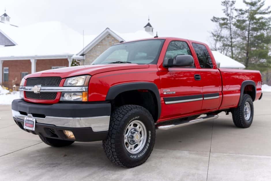 2004 Chevrolet Silverado GMT800 Heavy Duty (2000-2007) sold for $37,500