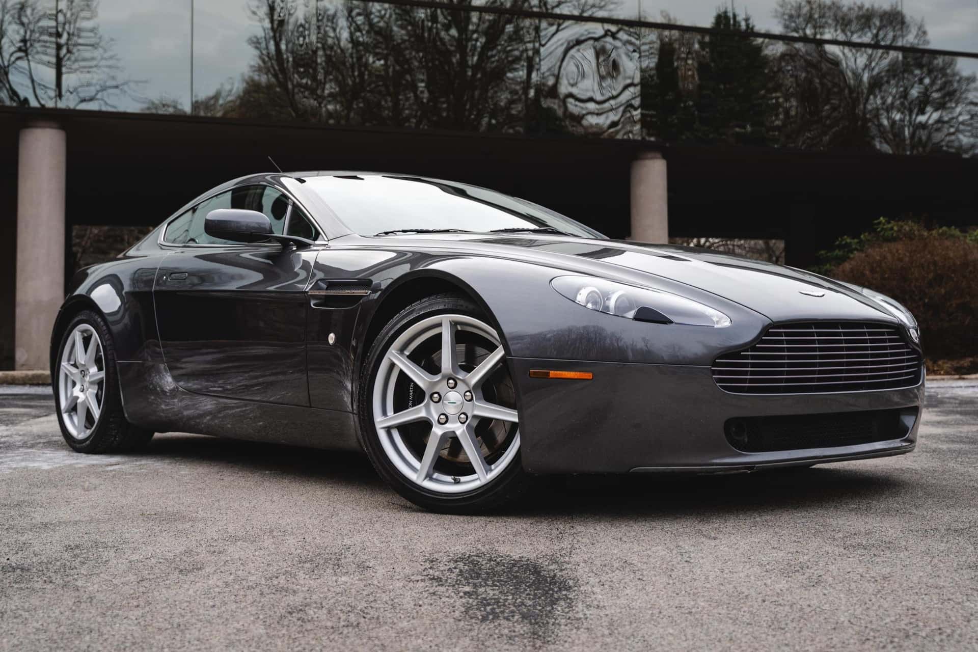 2007 Aston Martin Vantage sold for $39,750