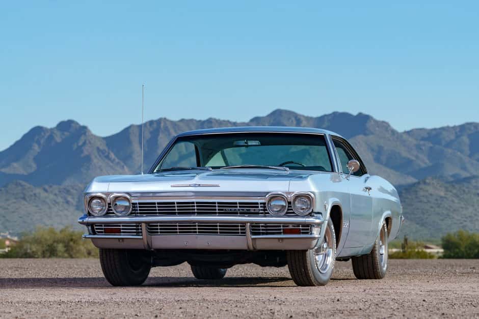 1965 Chevrolet Impala (1965-1970) sold for $32,500