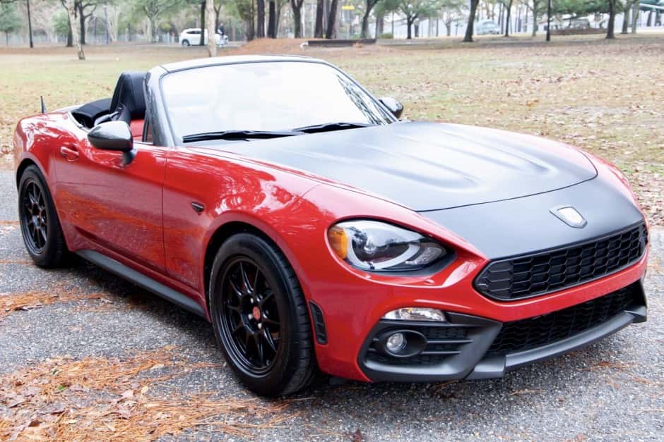 2018 Fiat 124 Spider (2017-2020) sold for $26,750