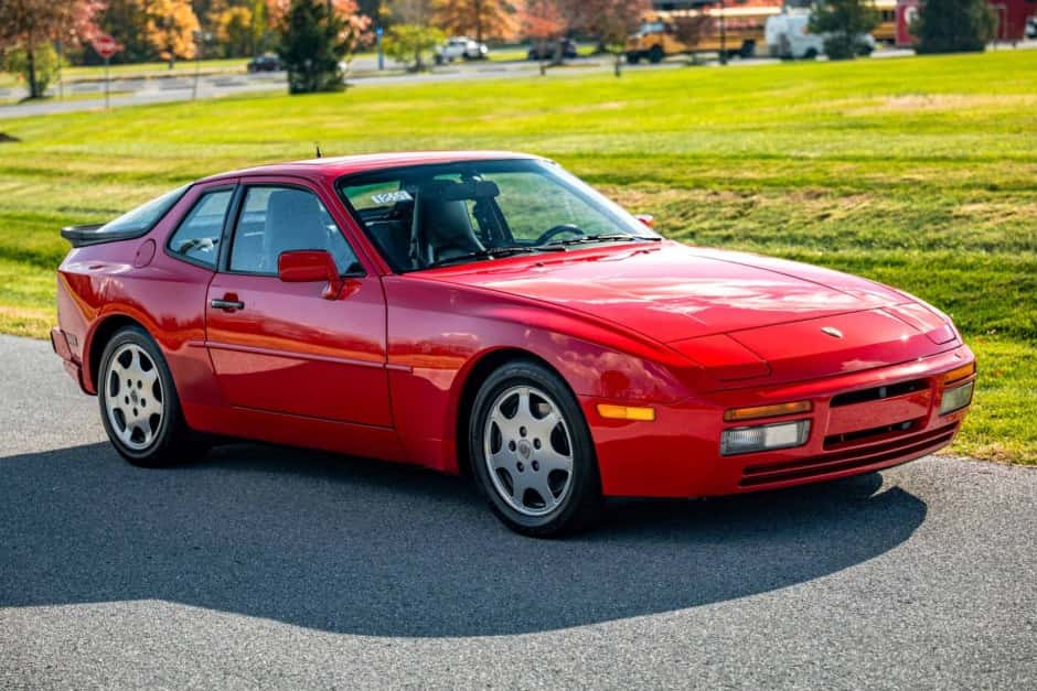 1989 Porsche 944 Turbo sold for $37,500