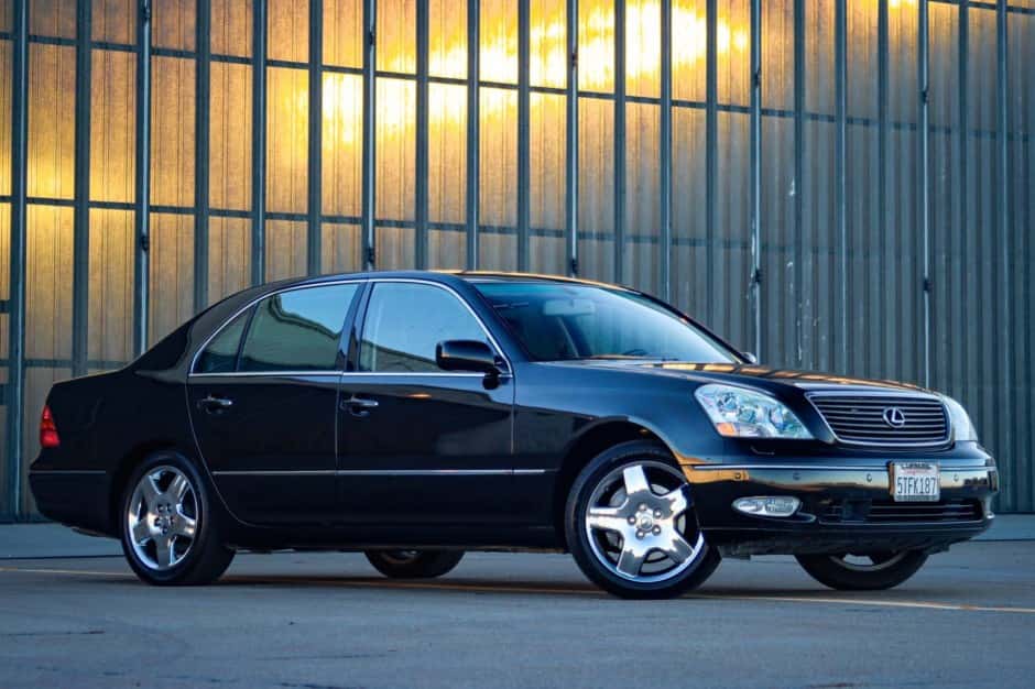 2002 Lexus LS Sedan sold for $15,000