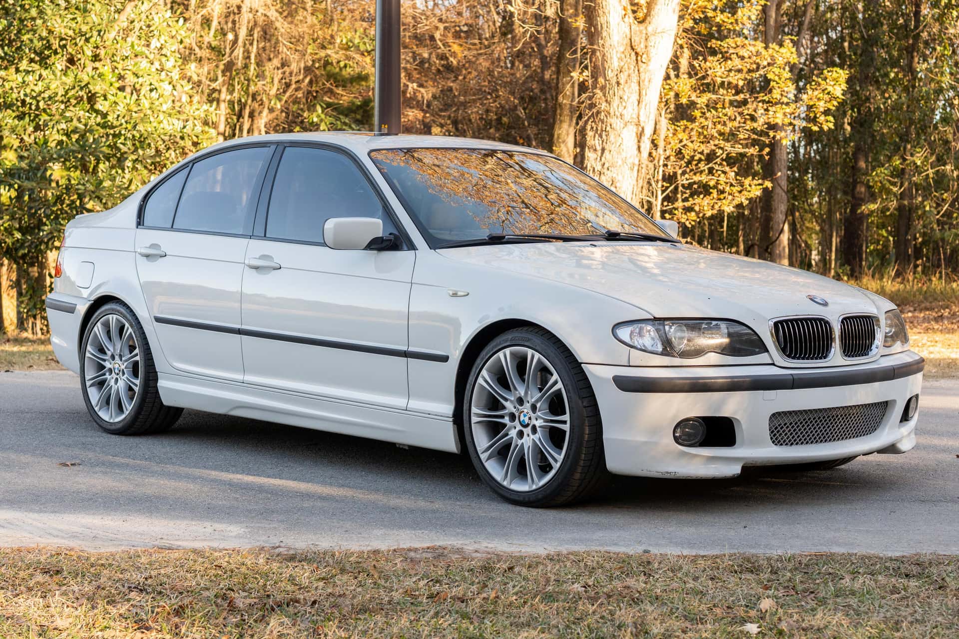 2004 BMW 3 Series sold for $12,200