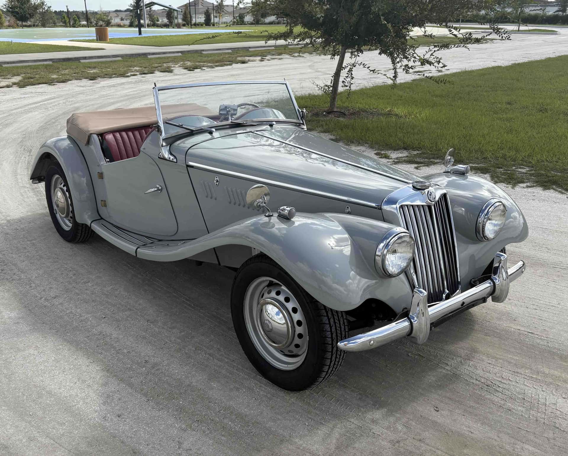 1954 MG TF sold for $16,000