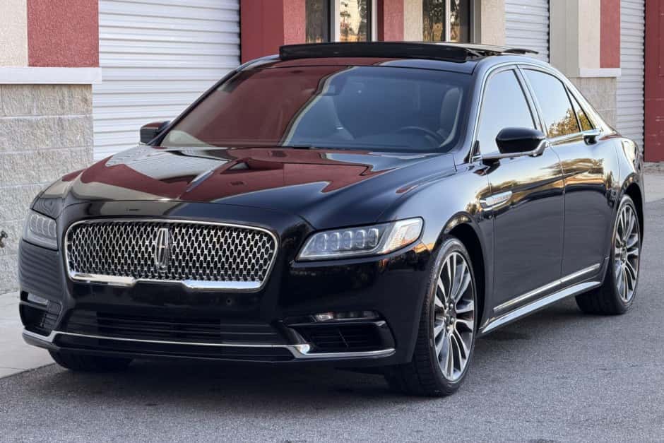 2017 Lincoln Continental (2017-2020) sold for $16,250