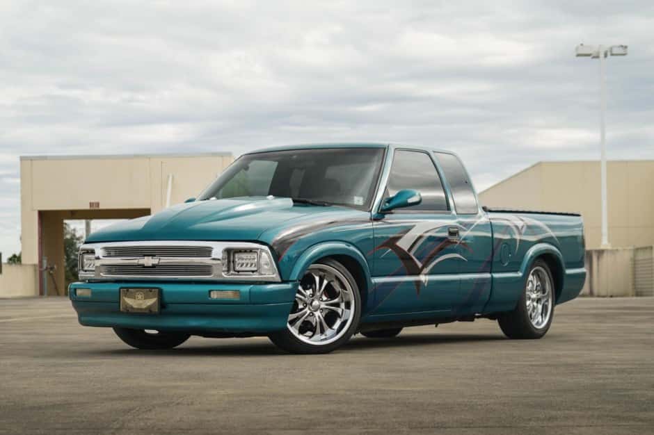 1996 Chevrolet S-10 (1994-2004) sold for $10,500