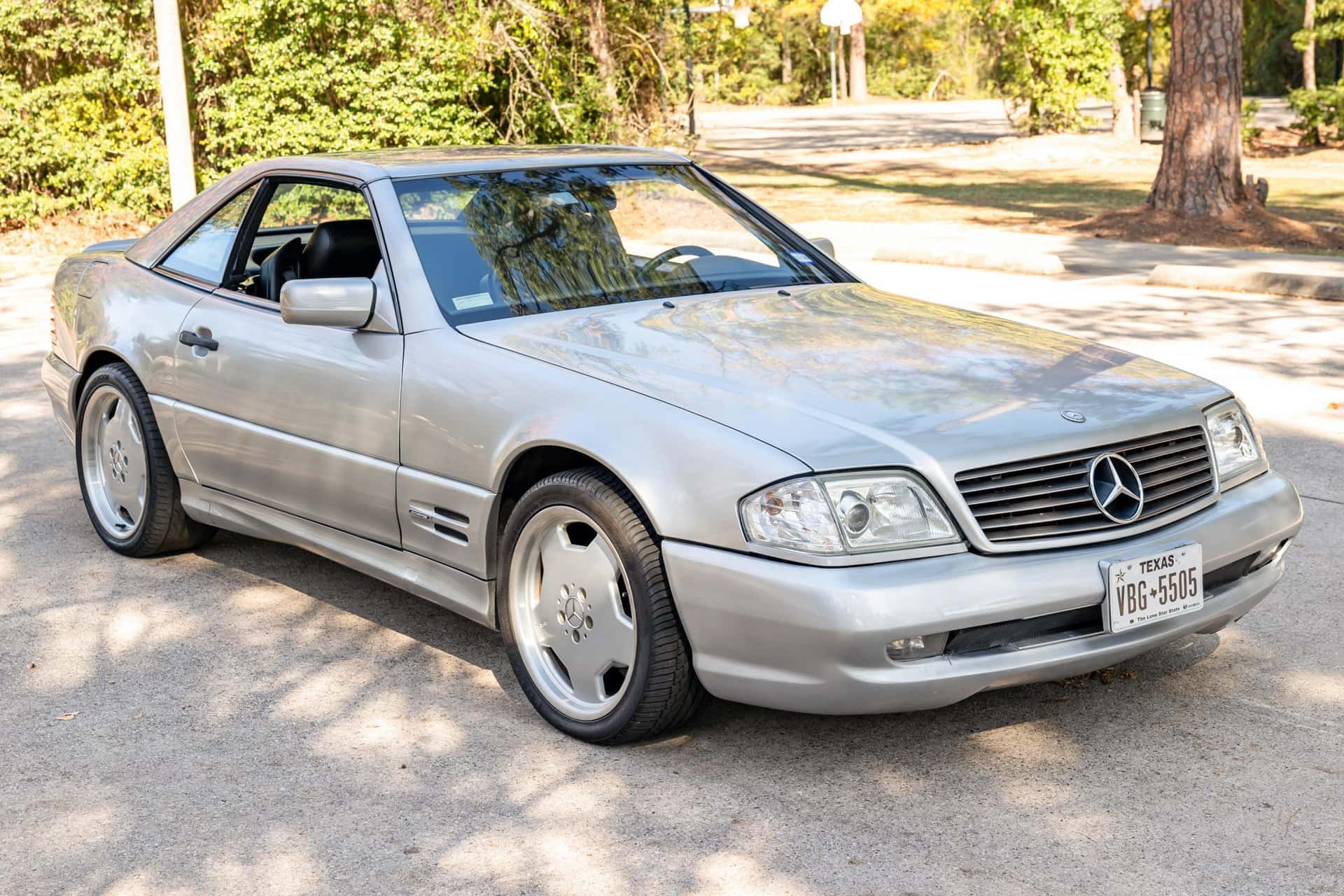 1997 Mercedes-Benz R129 SL sold for $10,300