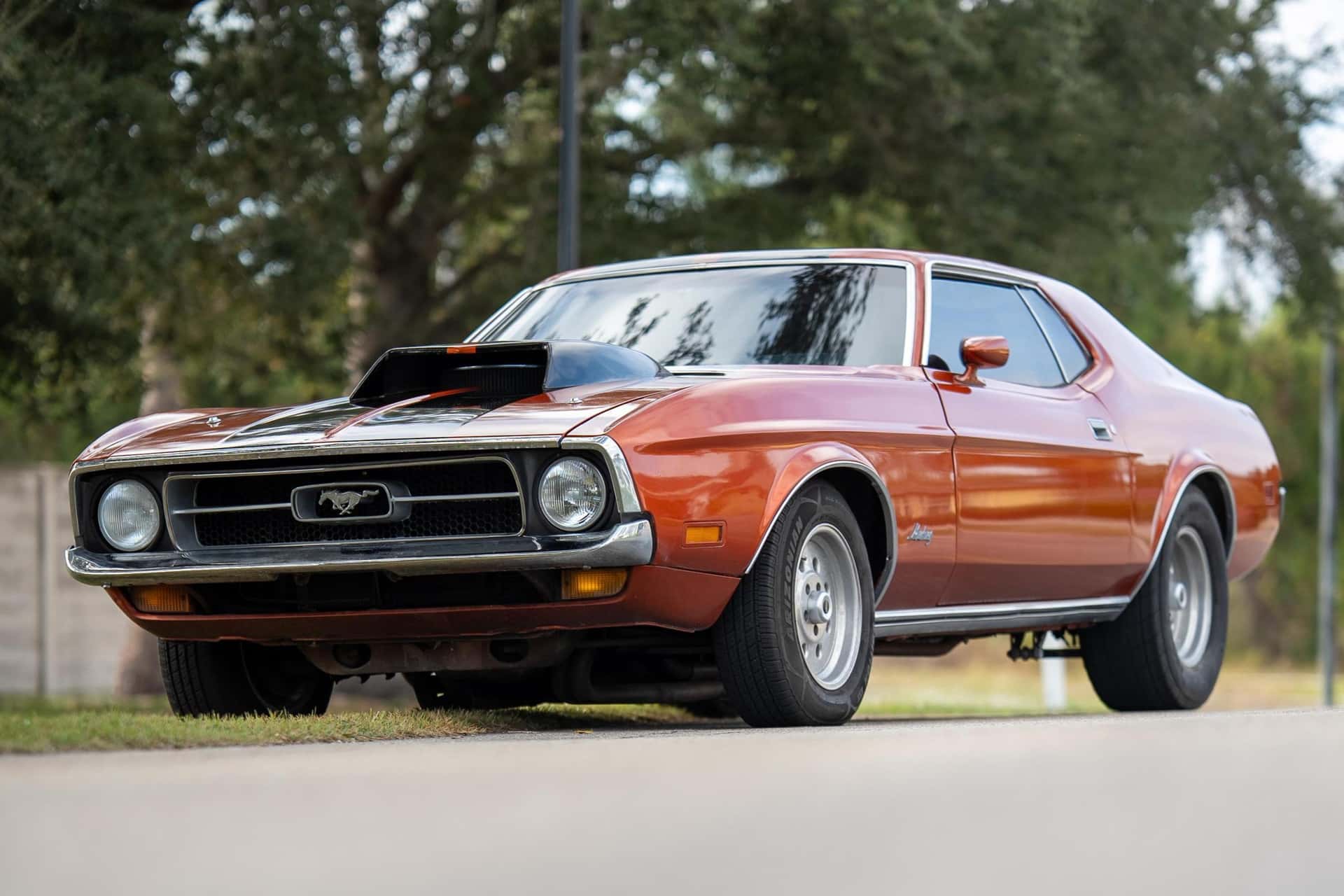 1972 Ford Mustang sold for $12,447