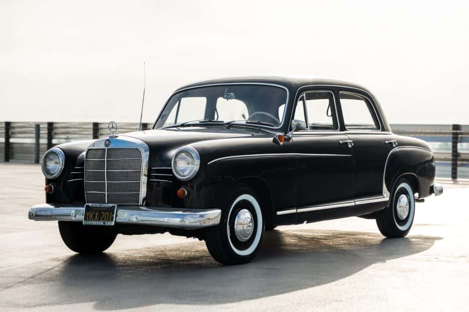 1960 Mercedes-Benz Ponton sold for $20,000